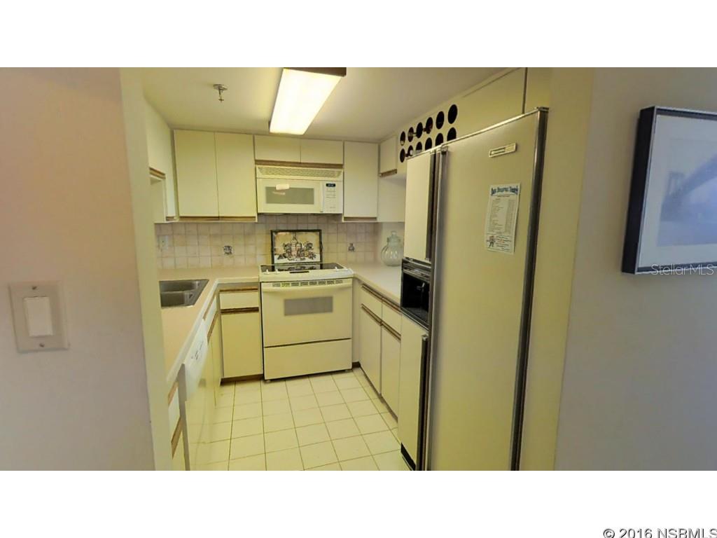 Diamond Head Point Condo - Residential