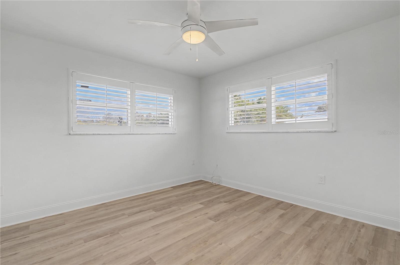 SUNCOAST 01 - Residential