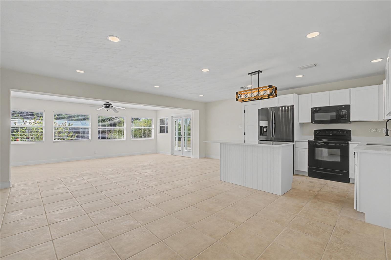 SUNCOAST 01 - Residential