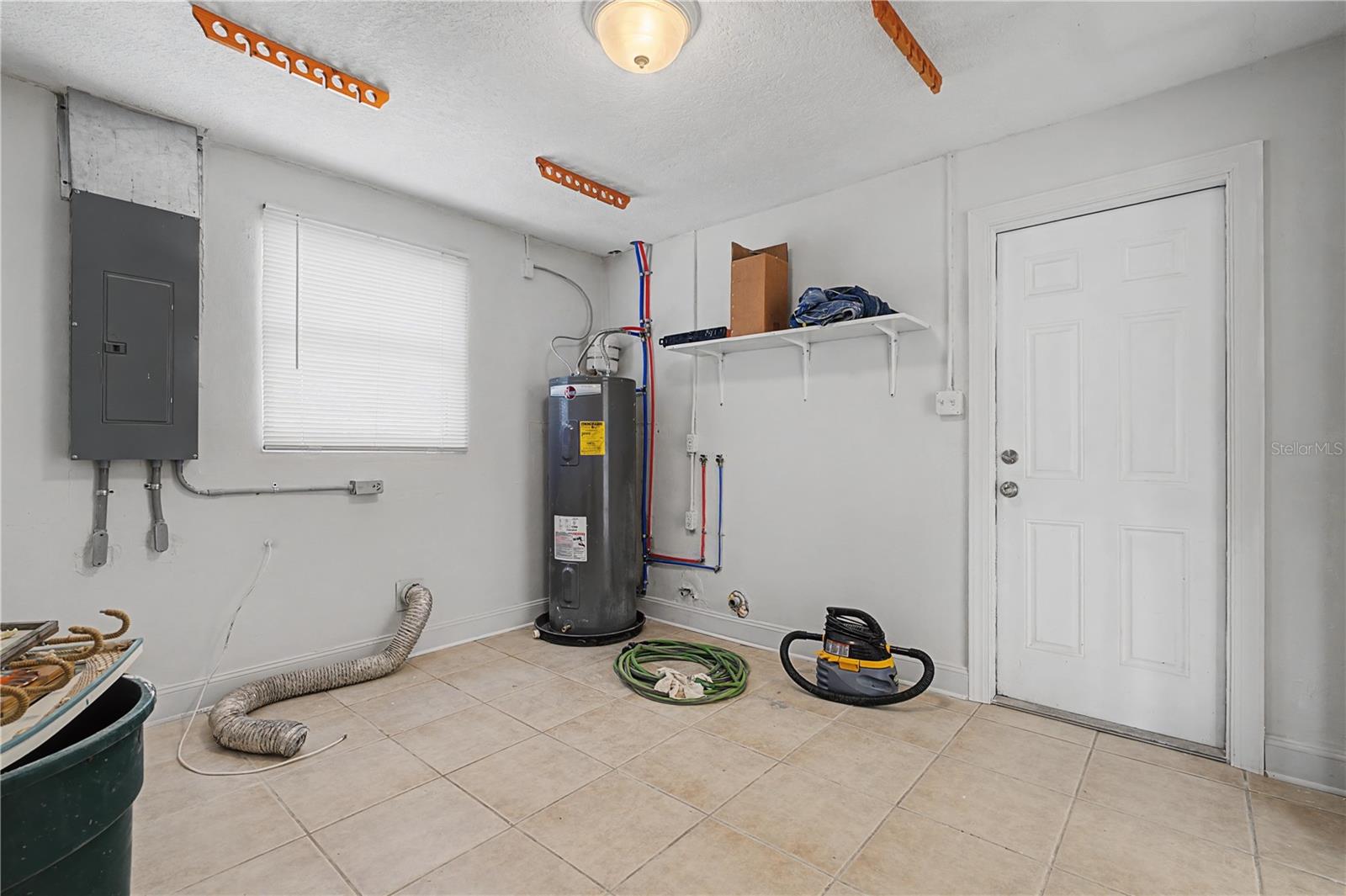 SUNCOAST 01 - Residential