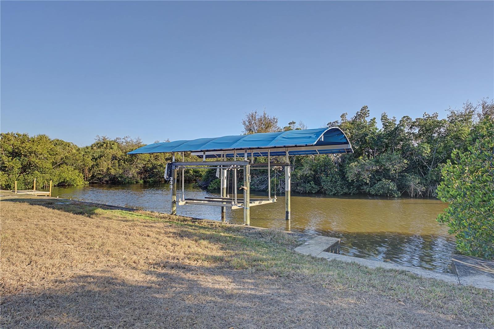 SUNCOAST 01 - Residential