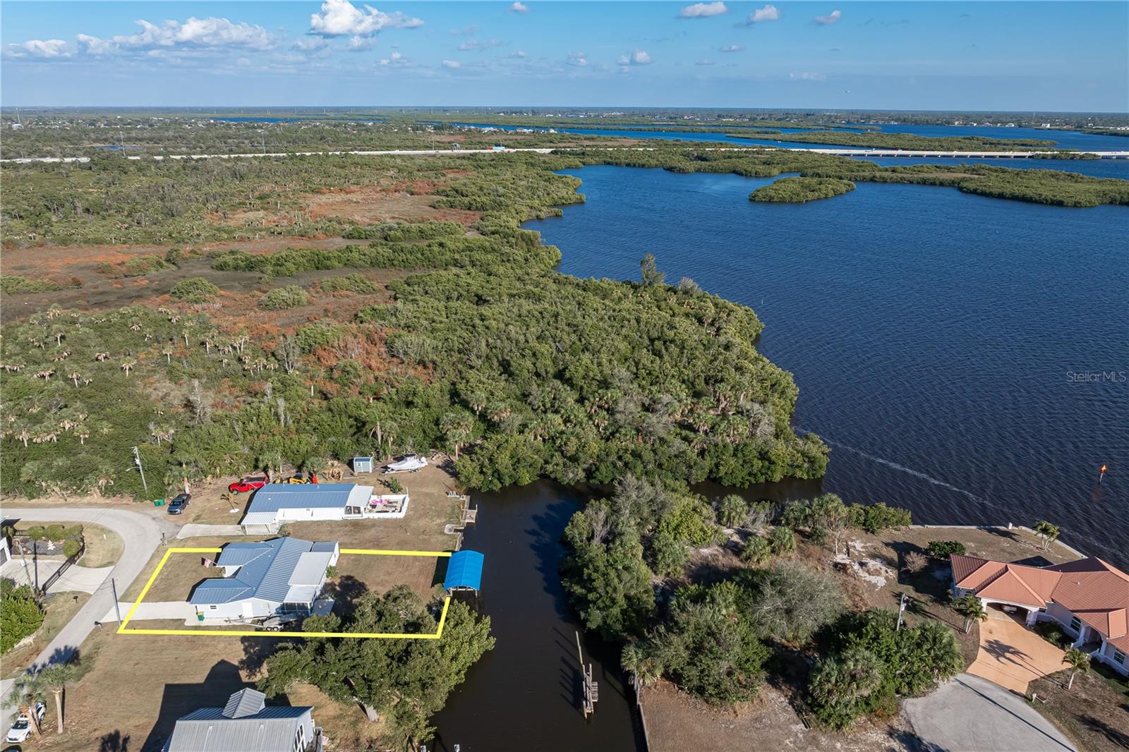 SUNCOAST 01 - Residential