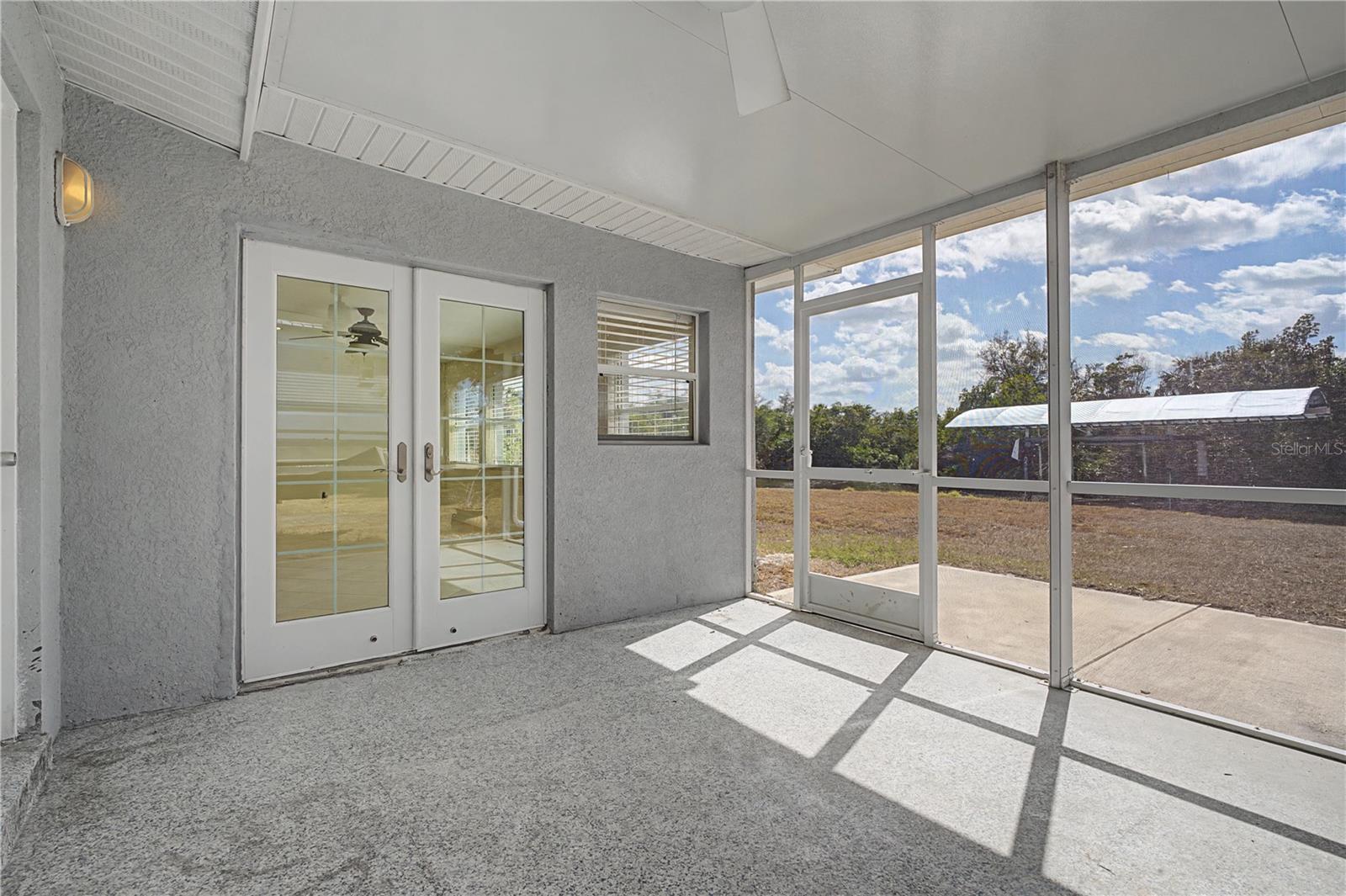 SUNCOAST 01 - Residential