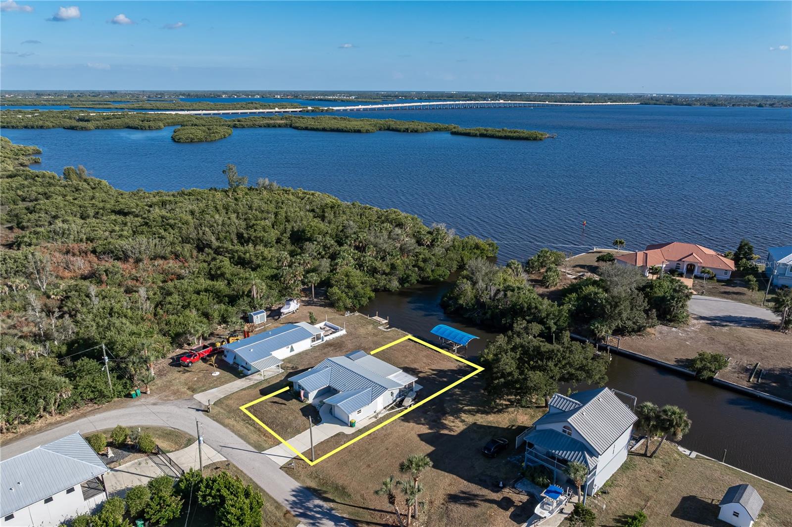 SUNCOAST 01 - Residential