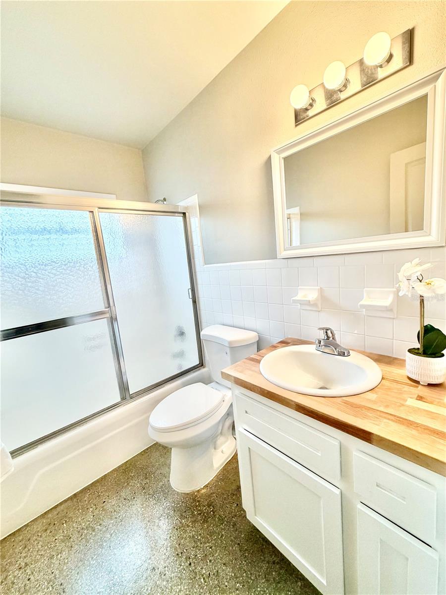 GLENNOAKS REV SUB - Residential