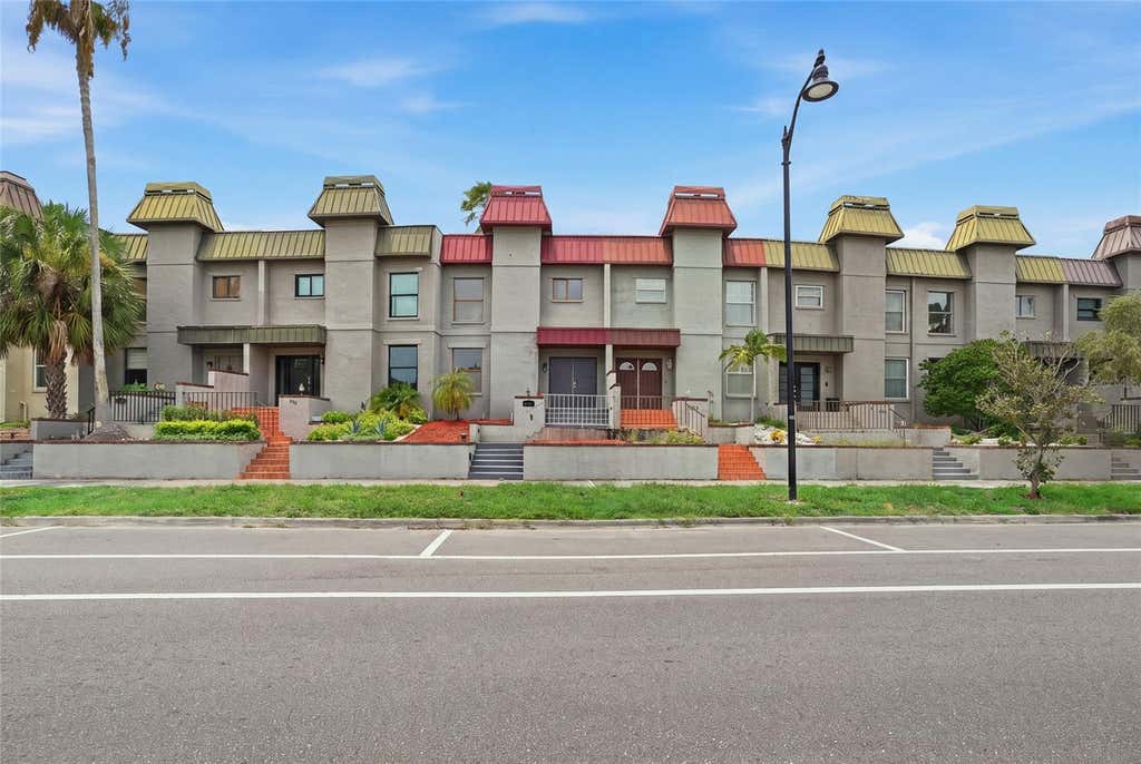 Photo of 170 E Davis Boulevard, Tampa, FL 33606 (MLS # O6432468)