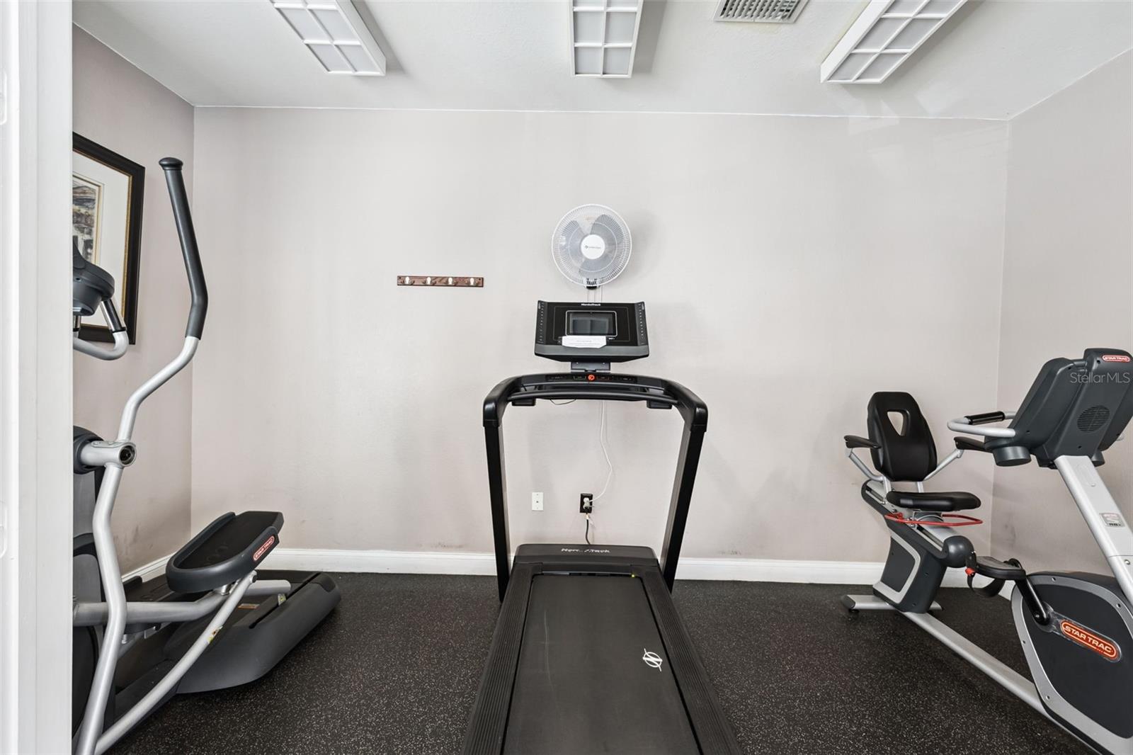 BORDEAUX BLDG 1 - Residential