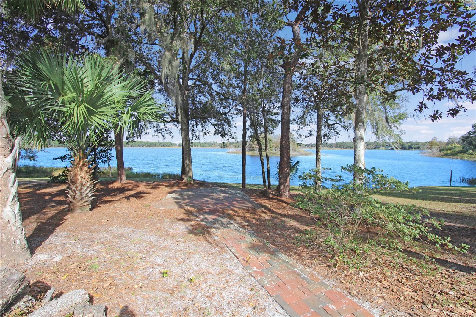 CRYSTAL LAKE WINTER HOMES - Residential Lease