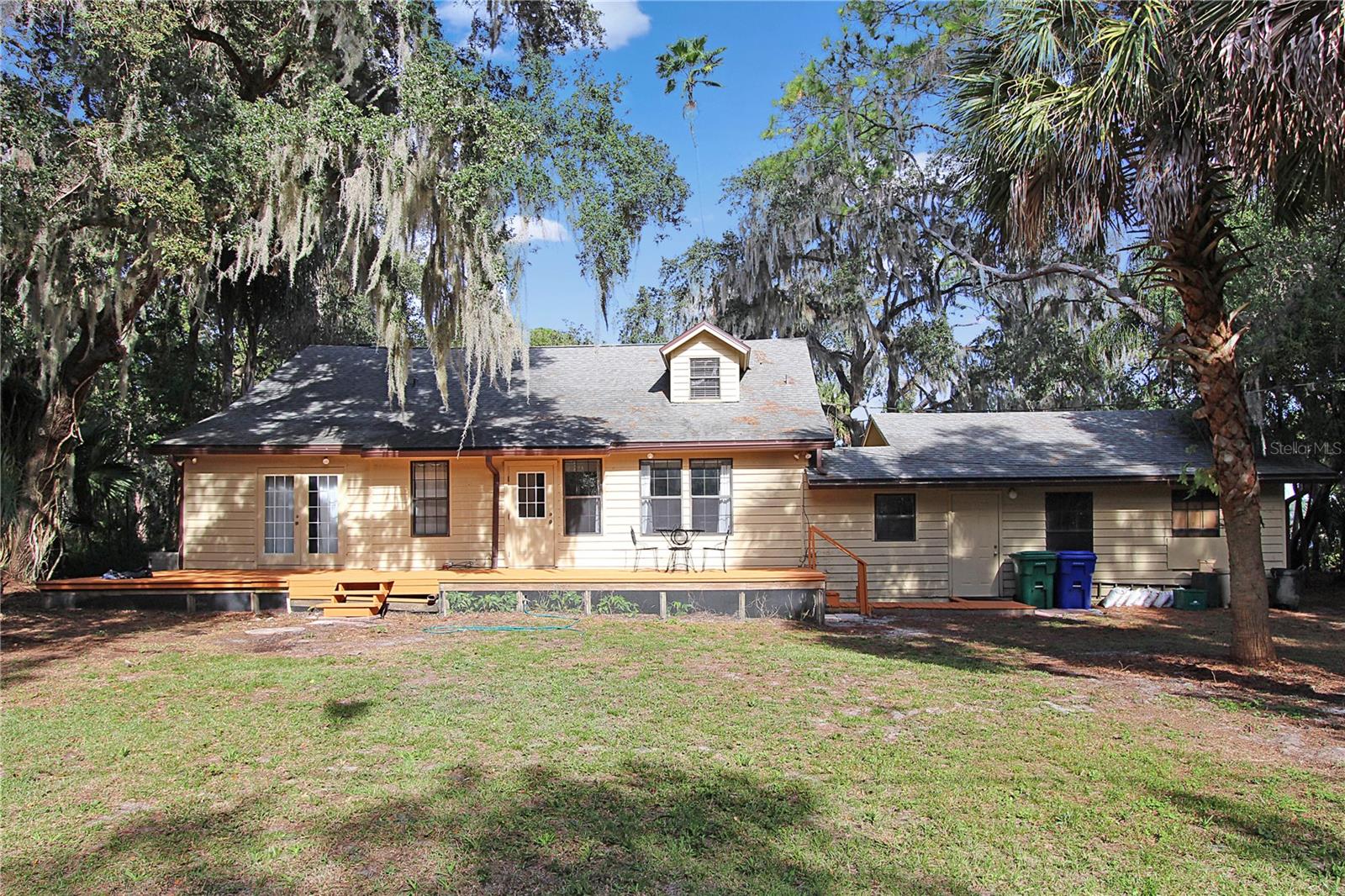 CRYSTAL LAKE WINTER HOMES - Residential Lease