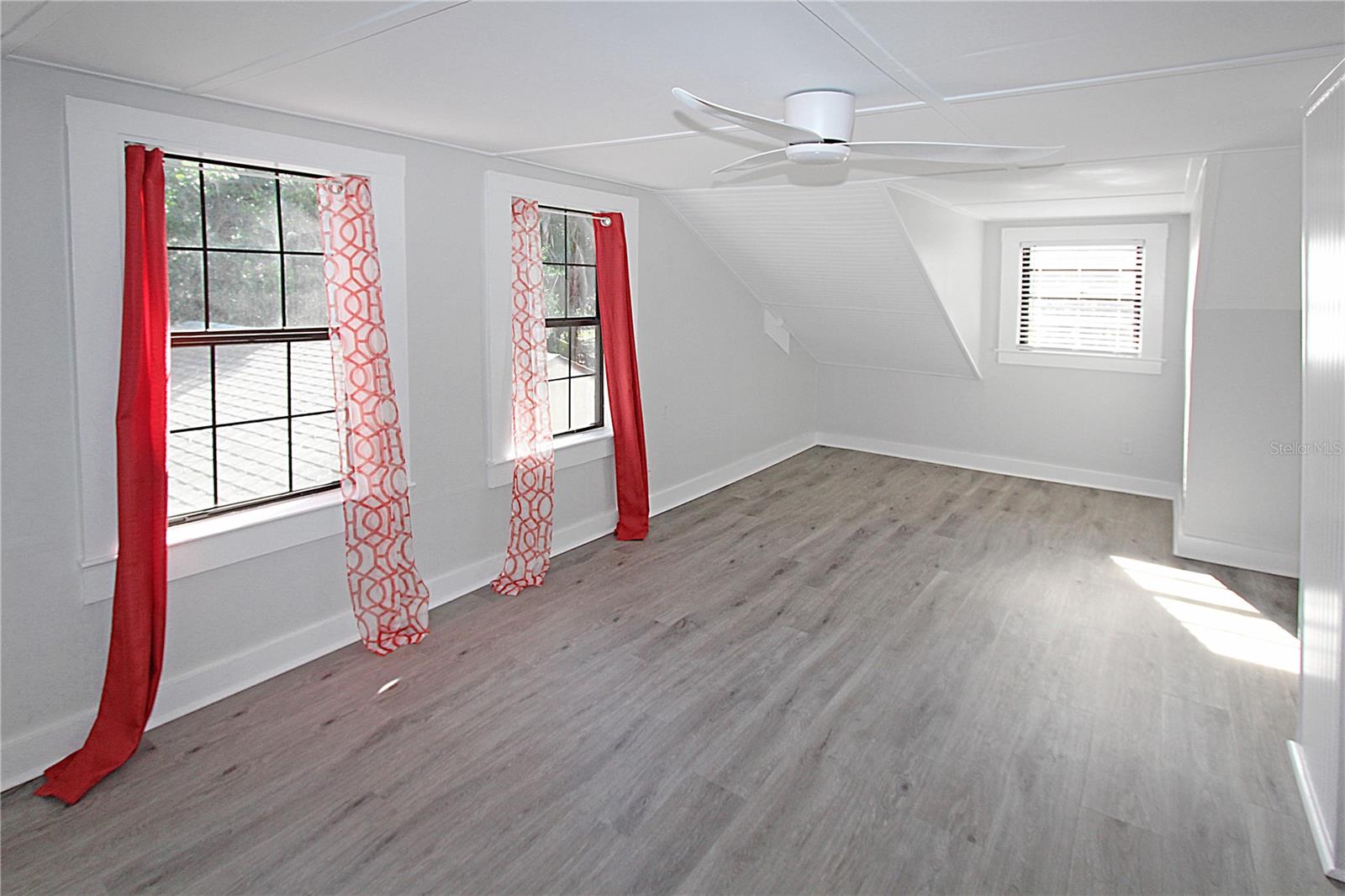 CRYSTAL LAKE WINTER HOMES - Residential Lease