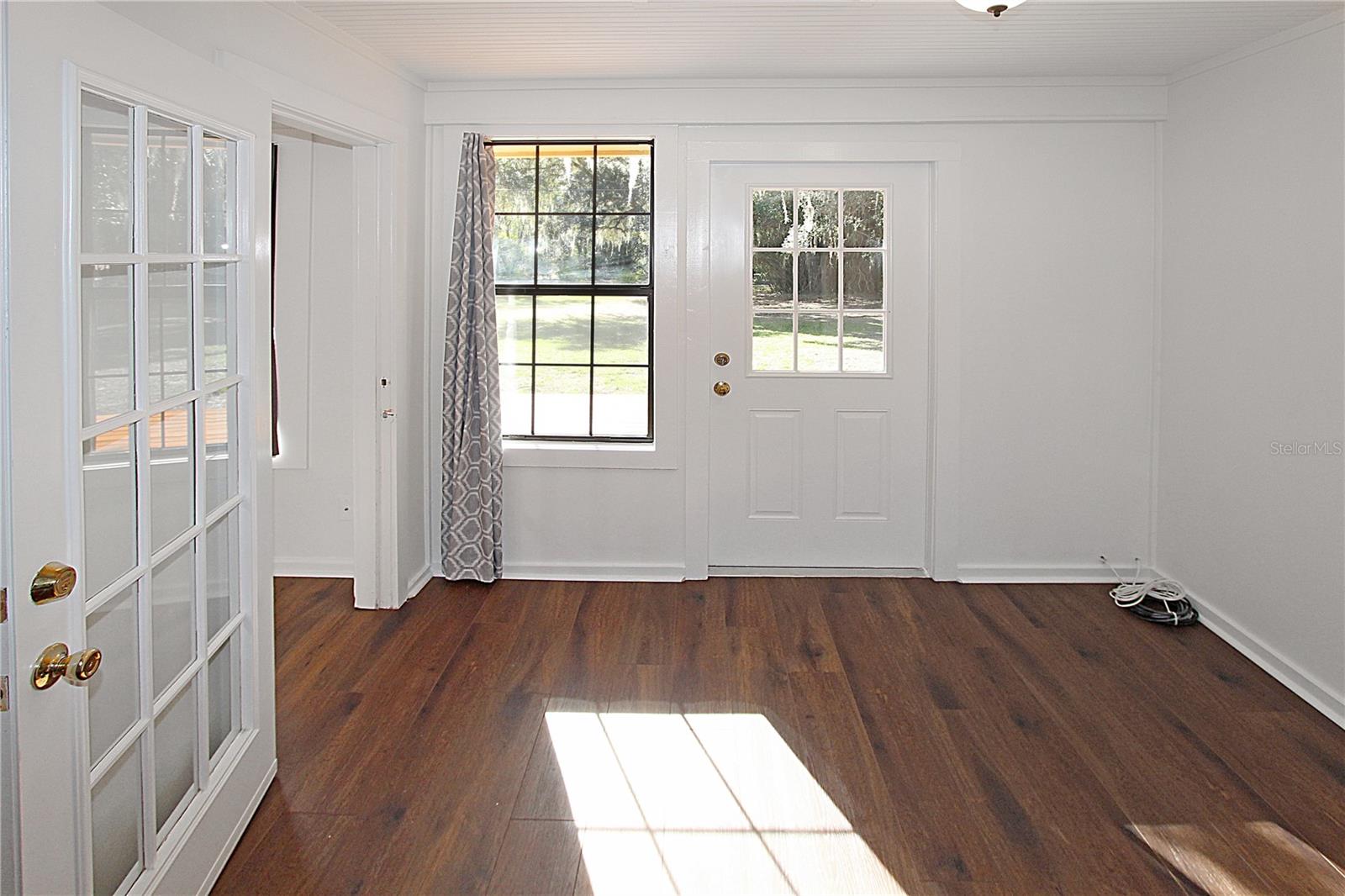 CRYSTAL LAKE WINTER HOMES - Residential Lease