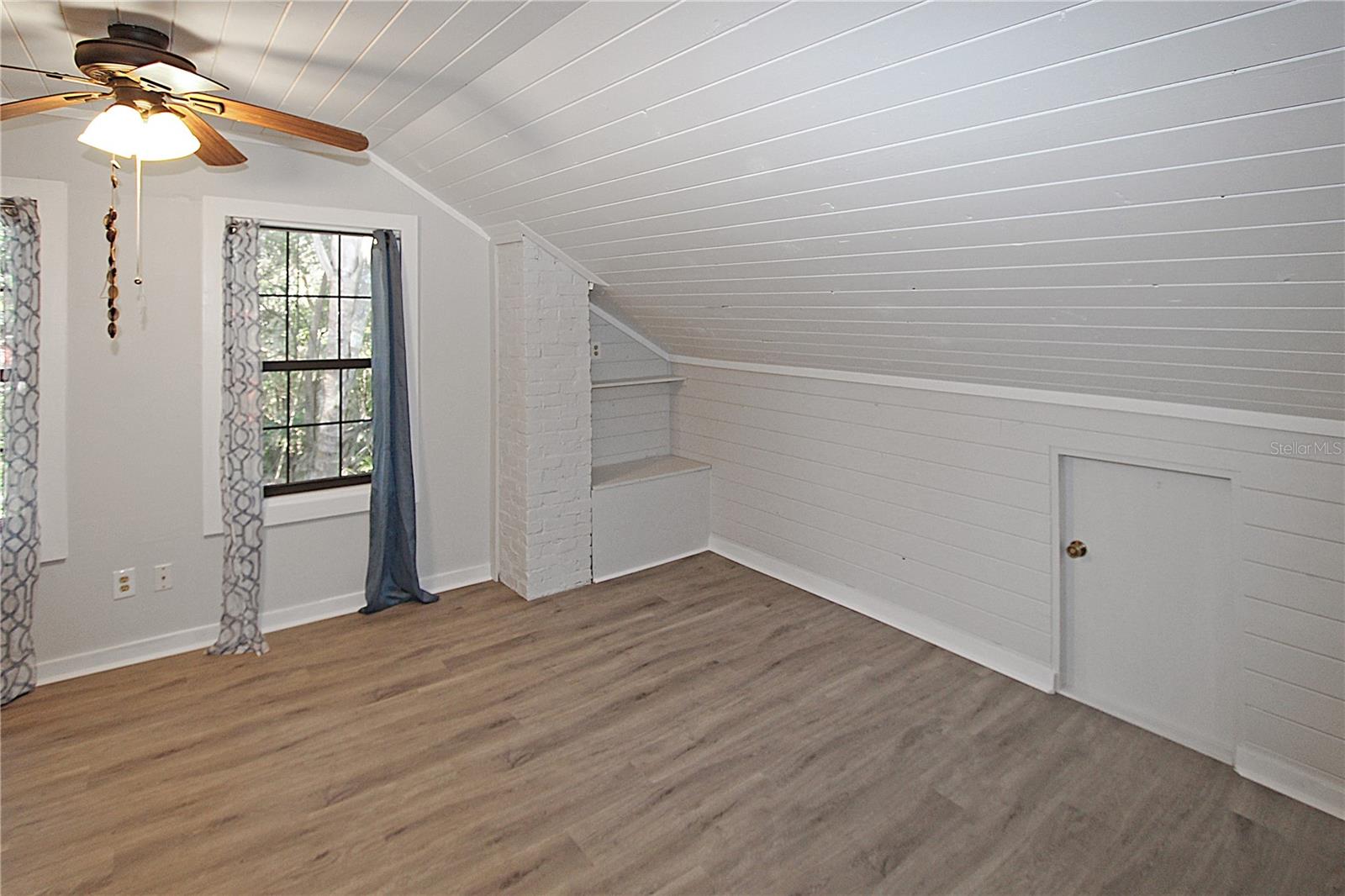 CRYSTAL LAKE WINTER HOMES - Residential Lease