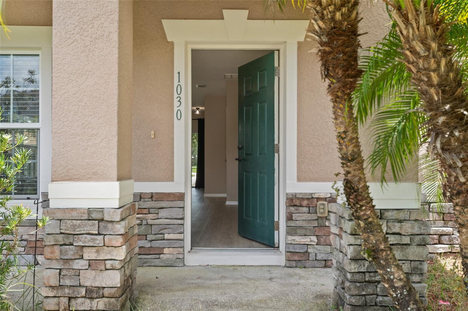 1030 BENDING OAK TRAIL