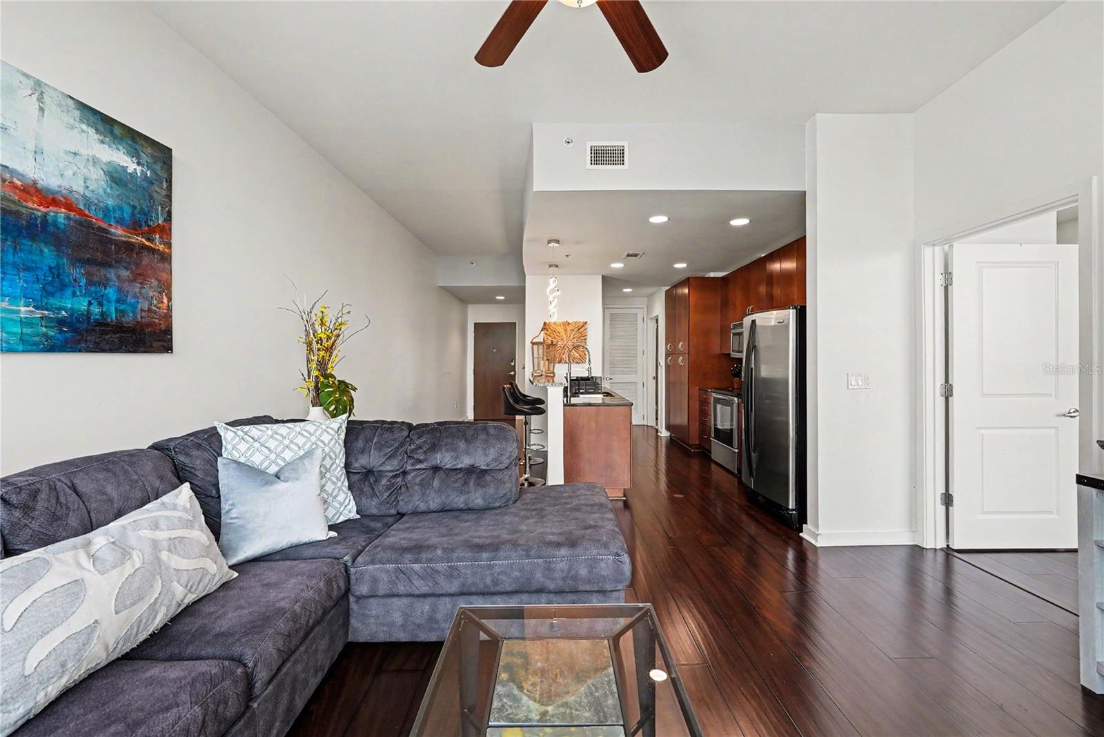 SKYPOINT A CONDO - Residential