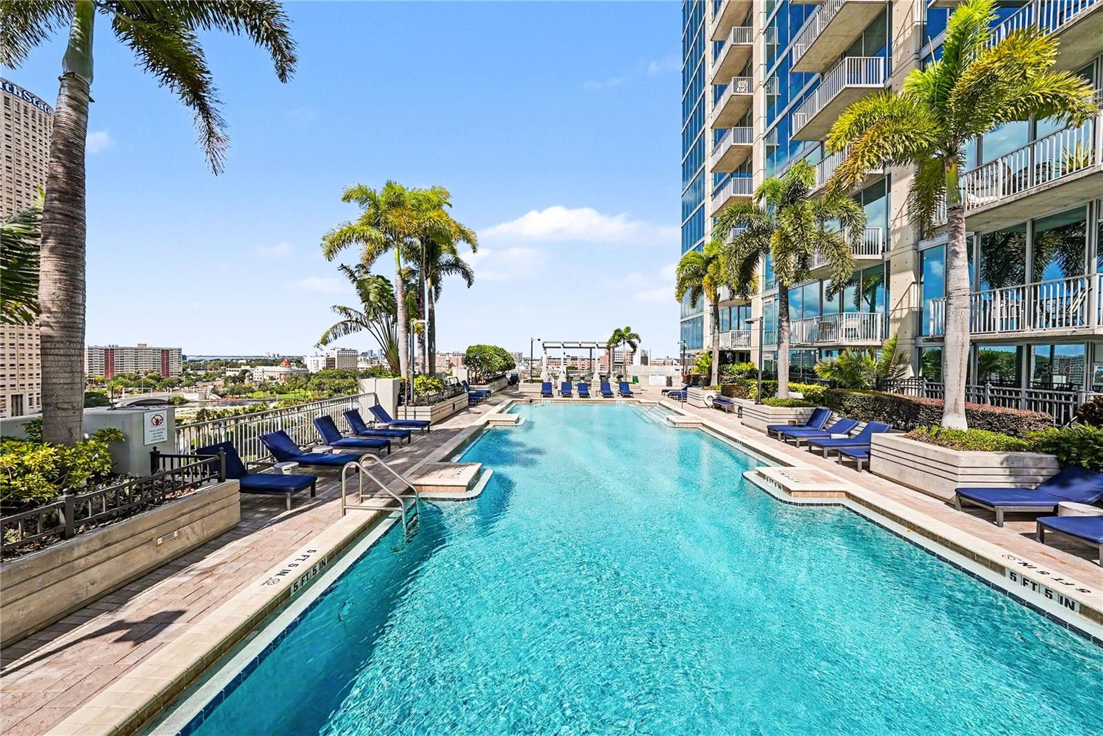 SKYPOINT A CONDO - Residential