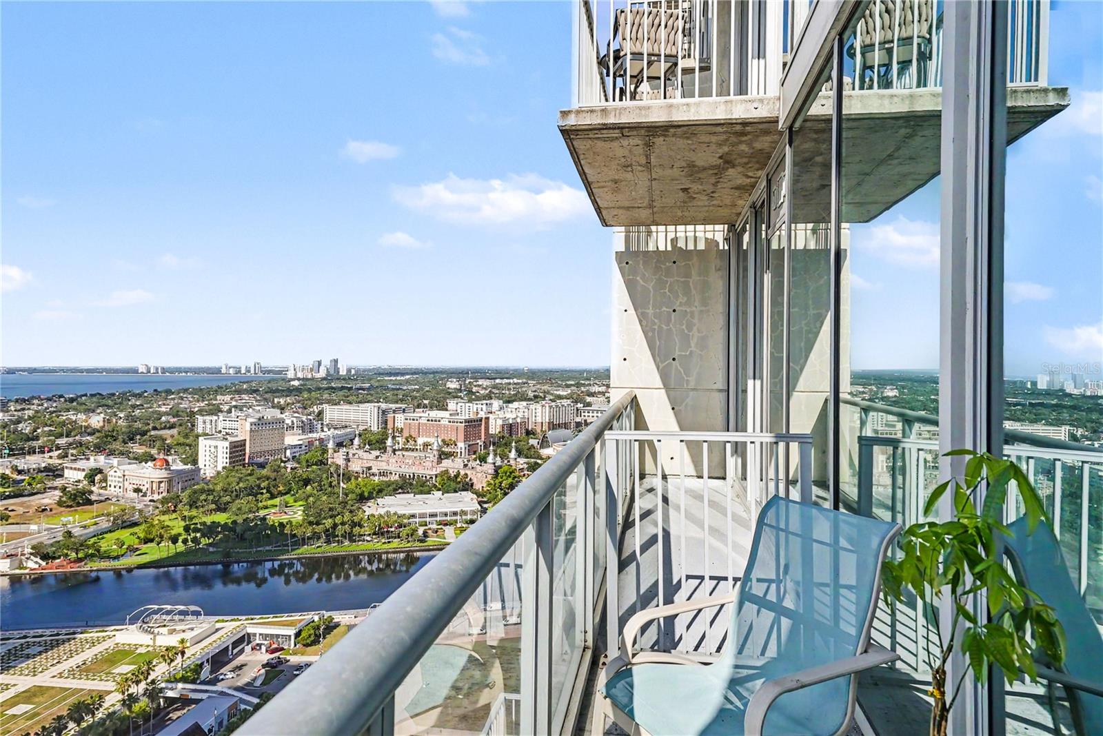 SKYPOINT A CONDO - Residential