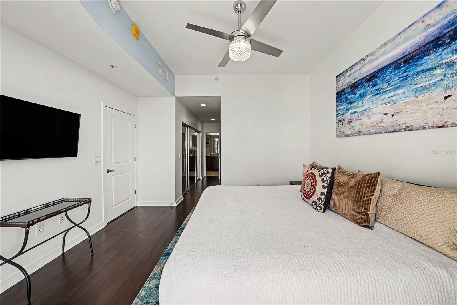 SKYPOINT A CONDO - Residential