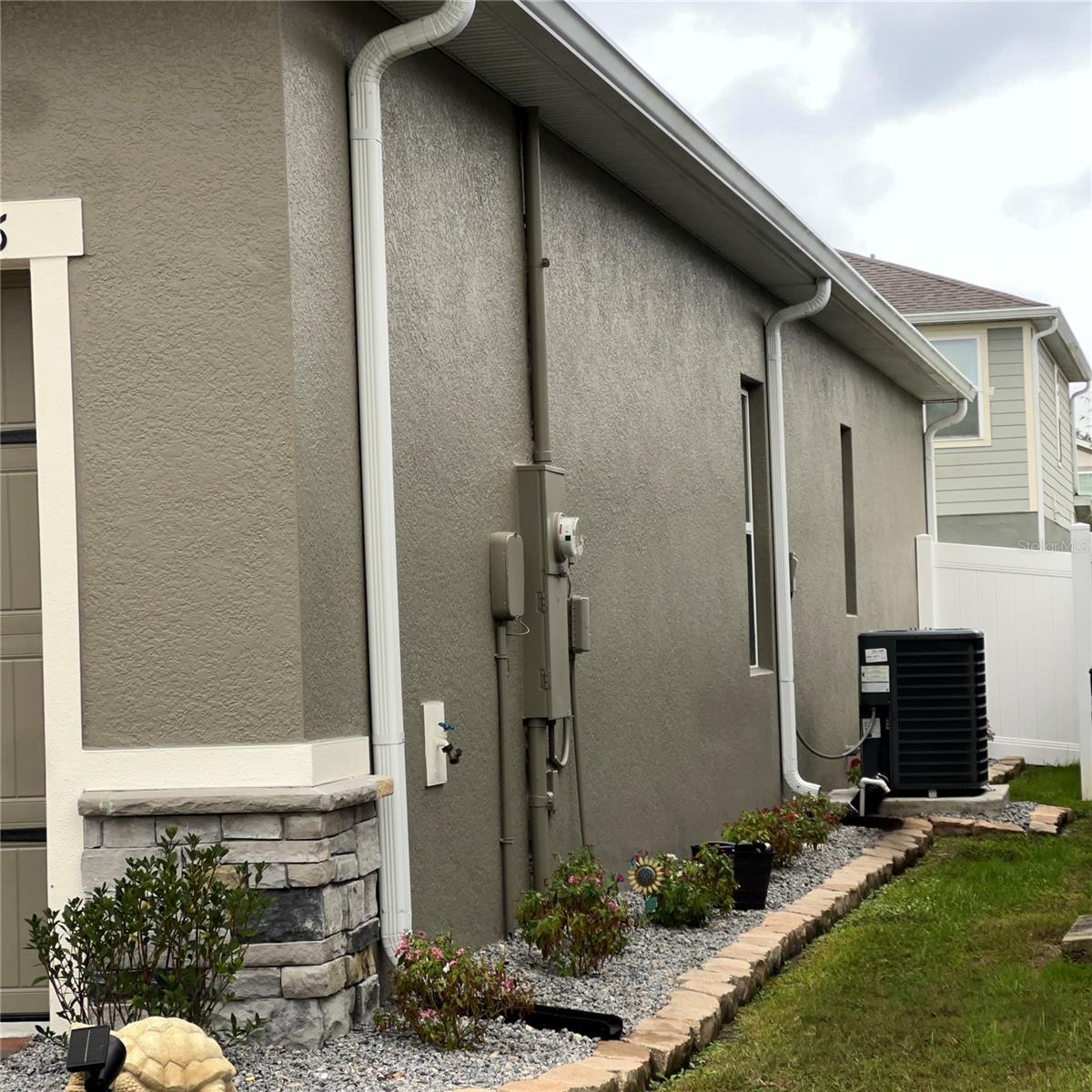 DORA LANDINGS - Residential