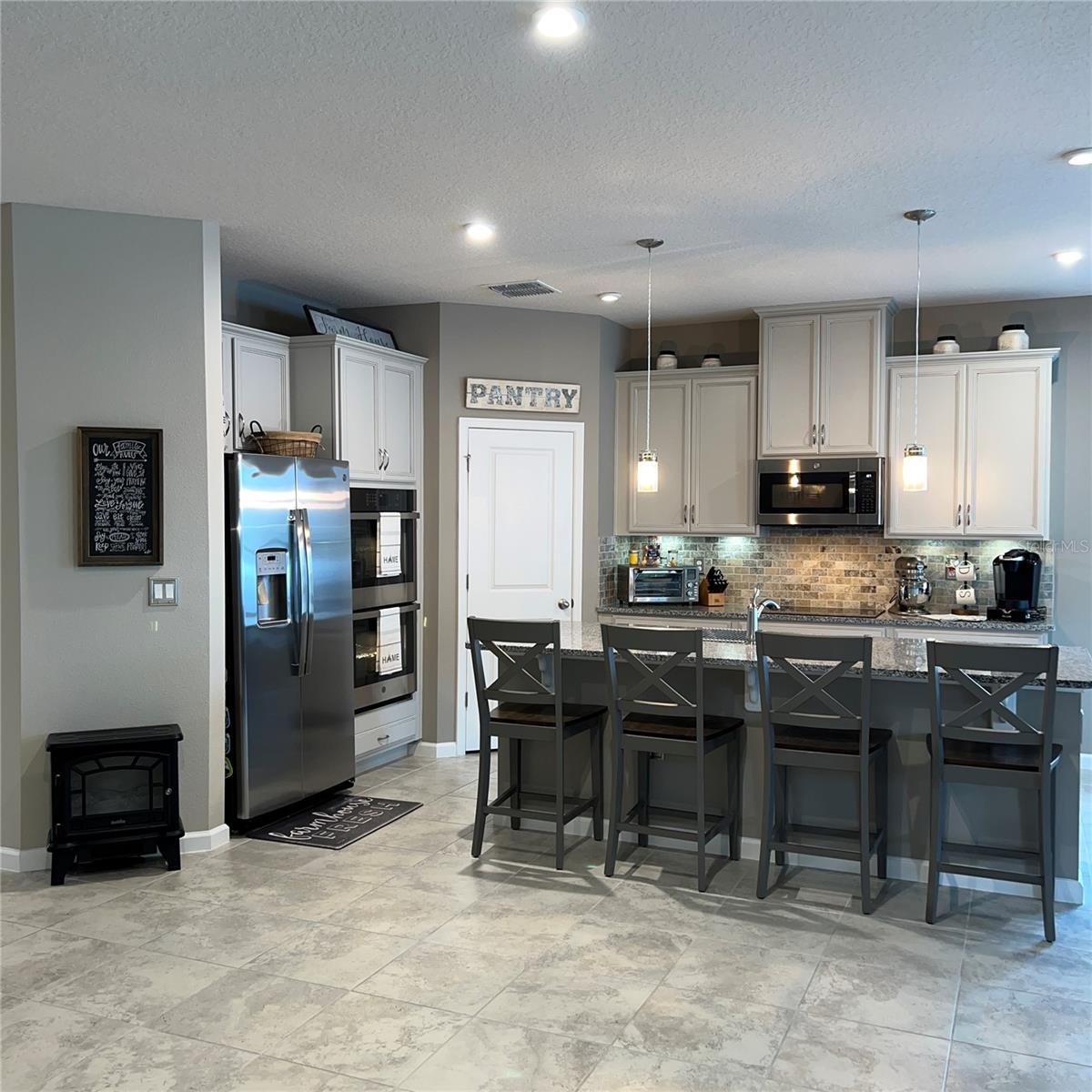 DORA LANDINGS - Residential