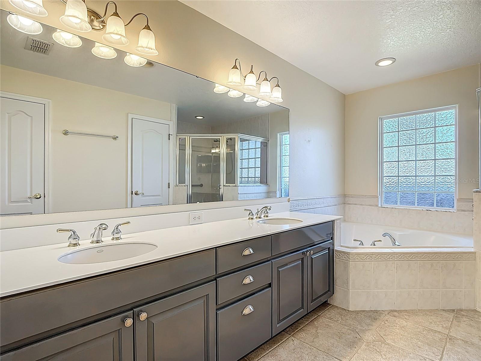 SAWGRASS UNIT 4 - Residential