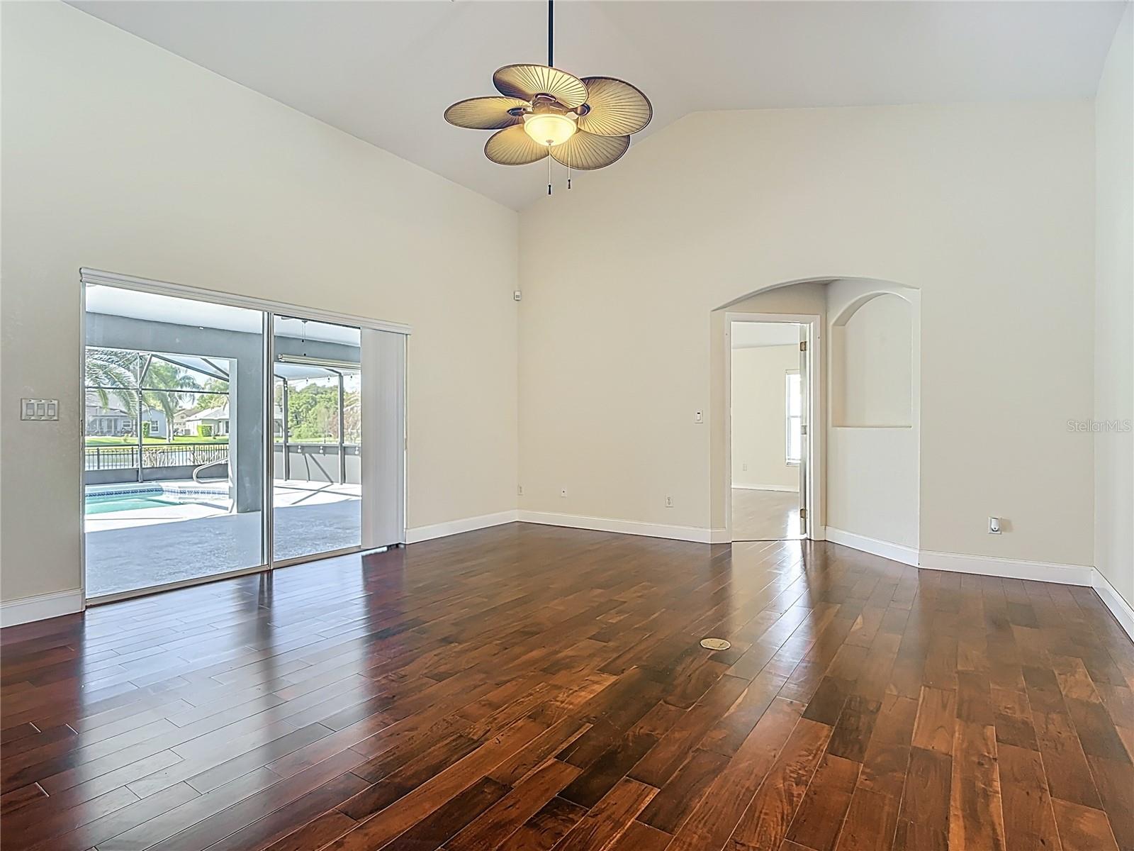 SAWGRASS UNIT 4 - Residential