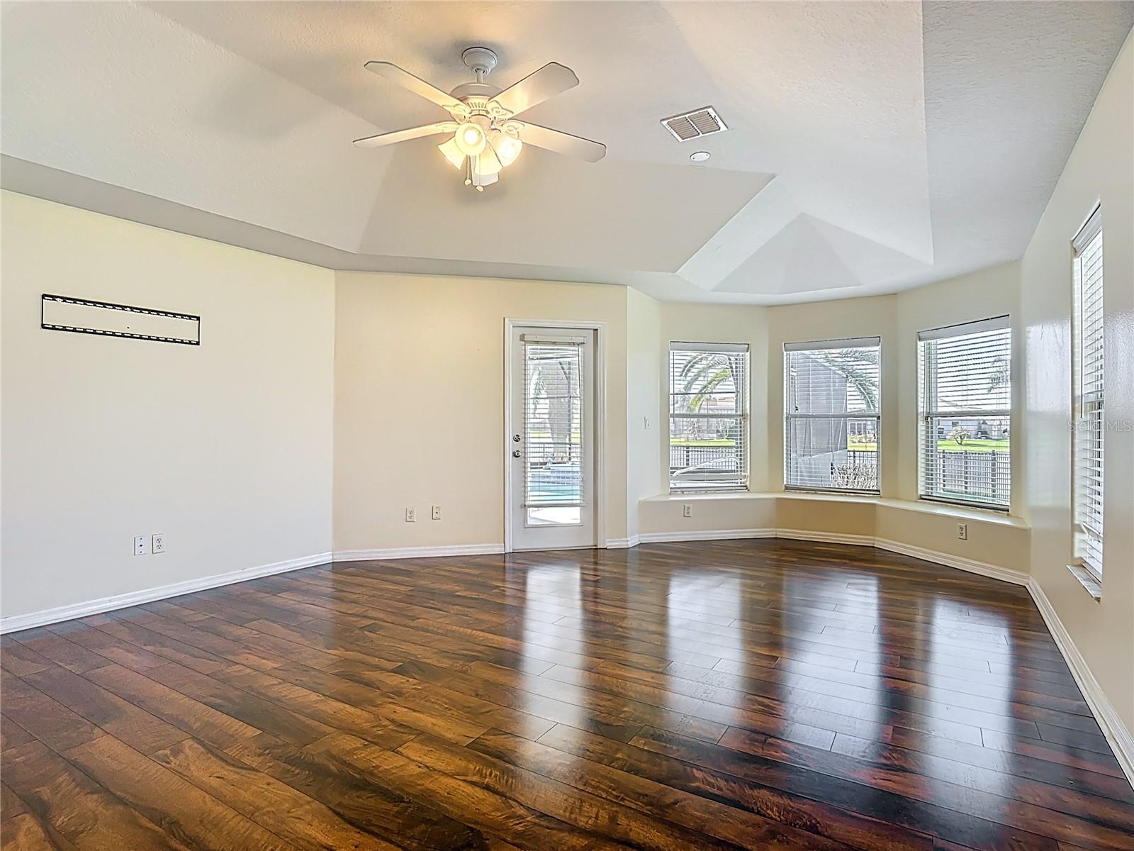 SAWGRASS UNIT 4 - Residential