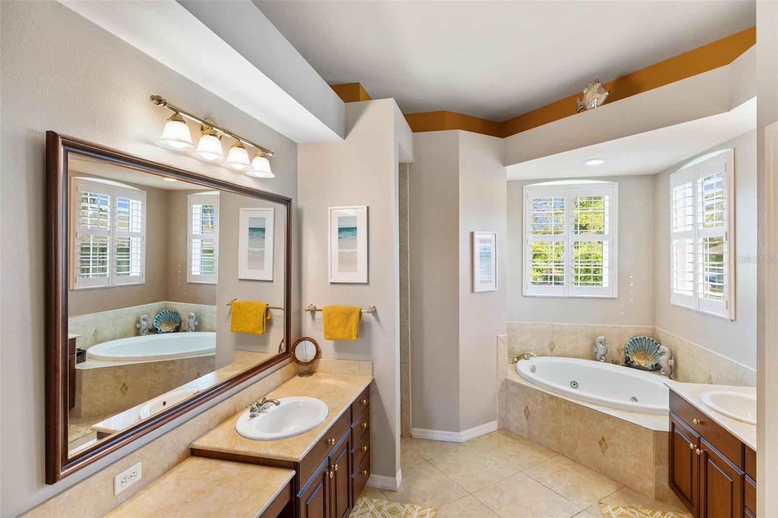 ENGLEWOOD GARDENS - Residential