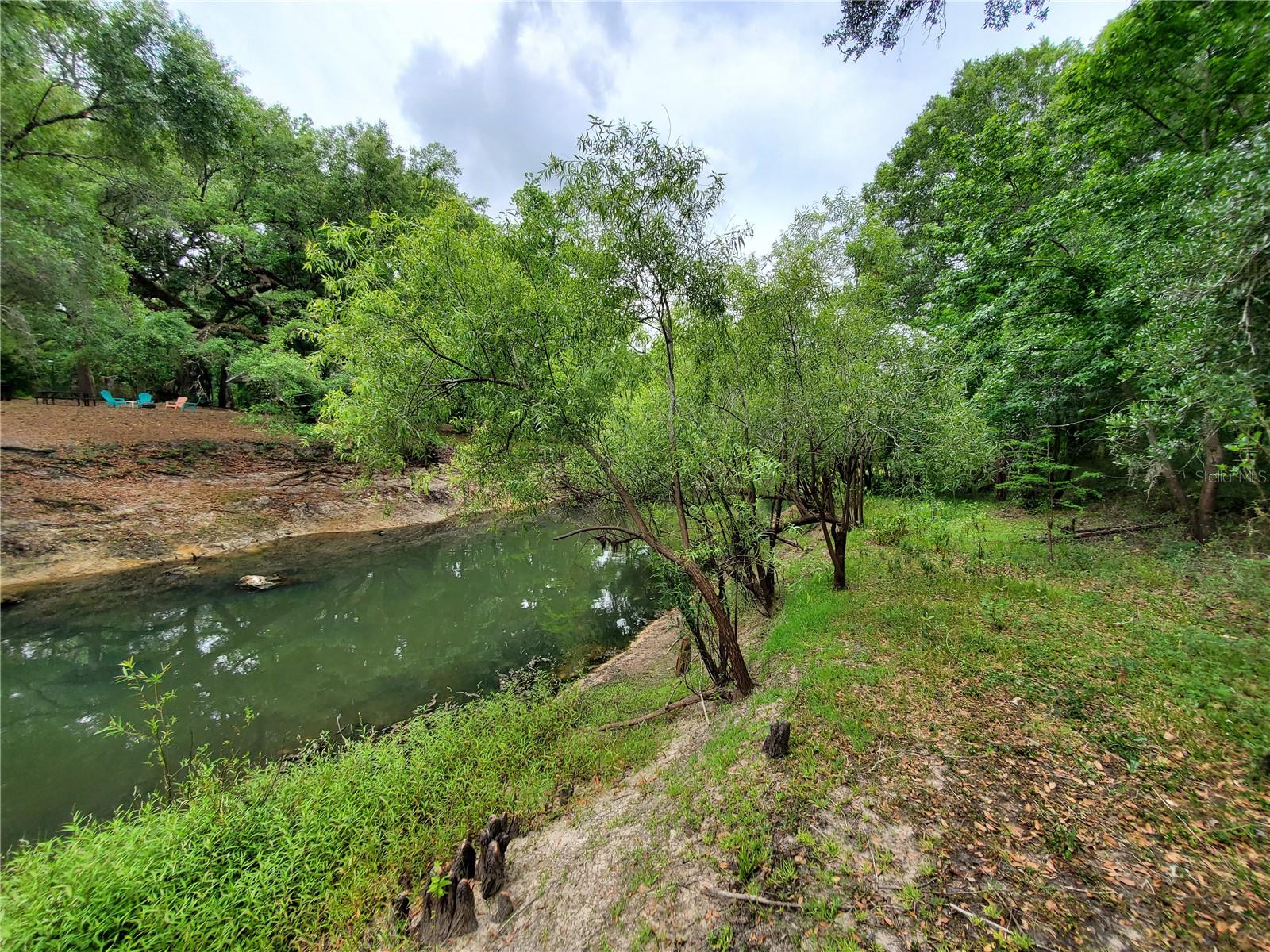 RIDGE RIVER RETREATS - Land