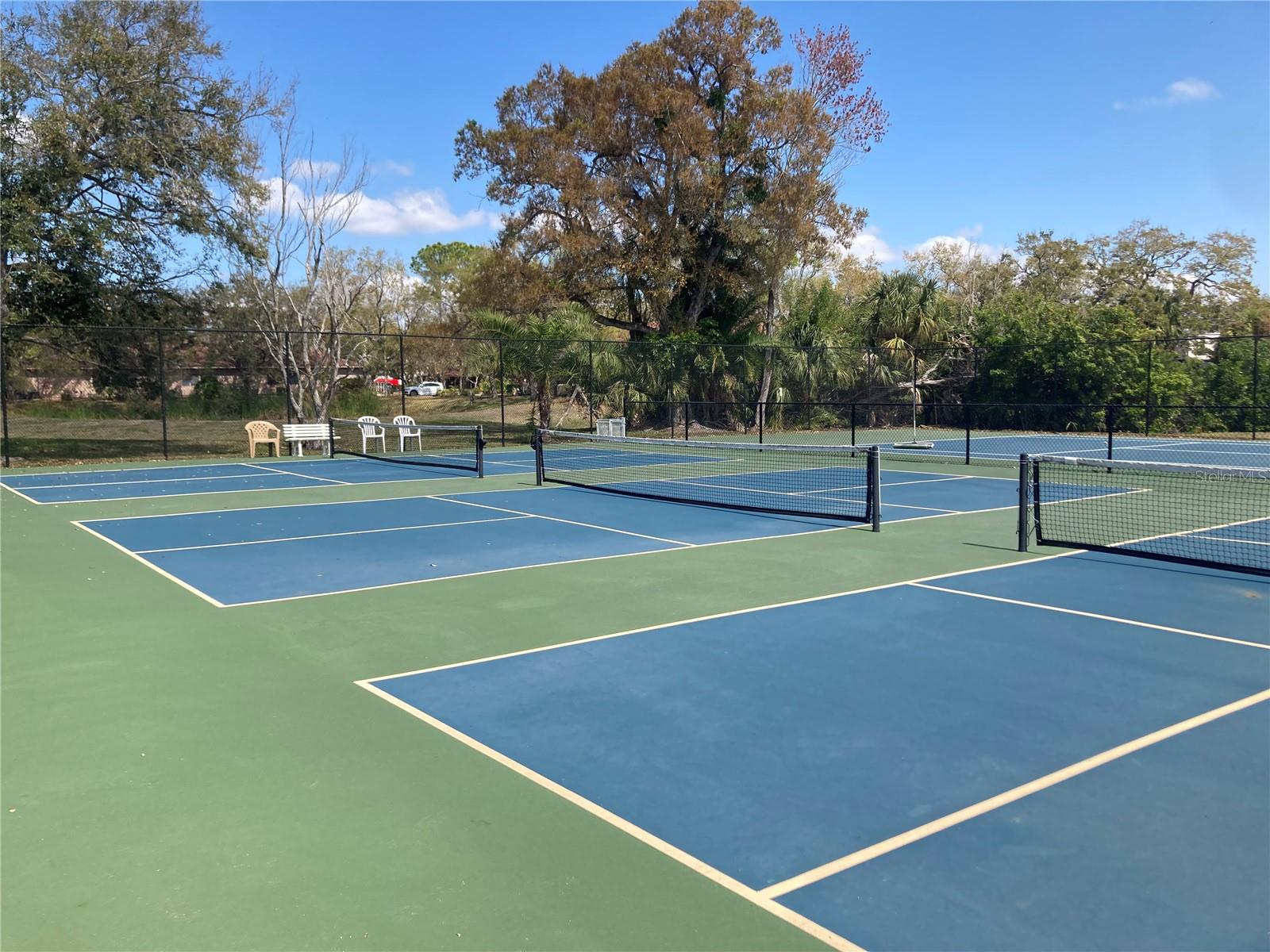 SPRING LAKES III - Residential