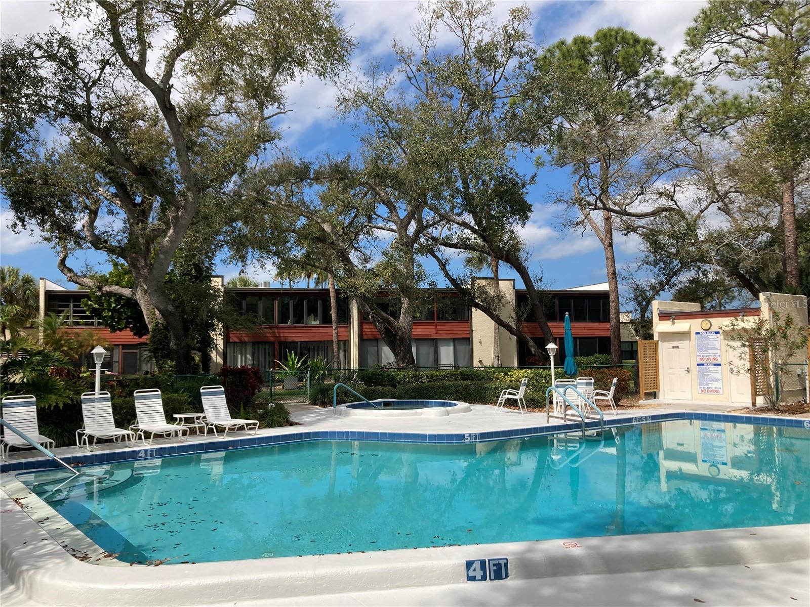 SPRING LAKES III - Residential