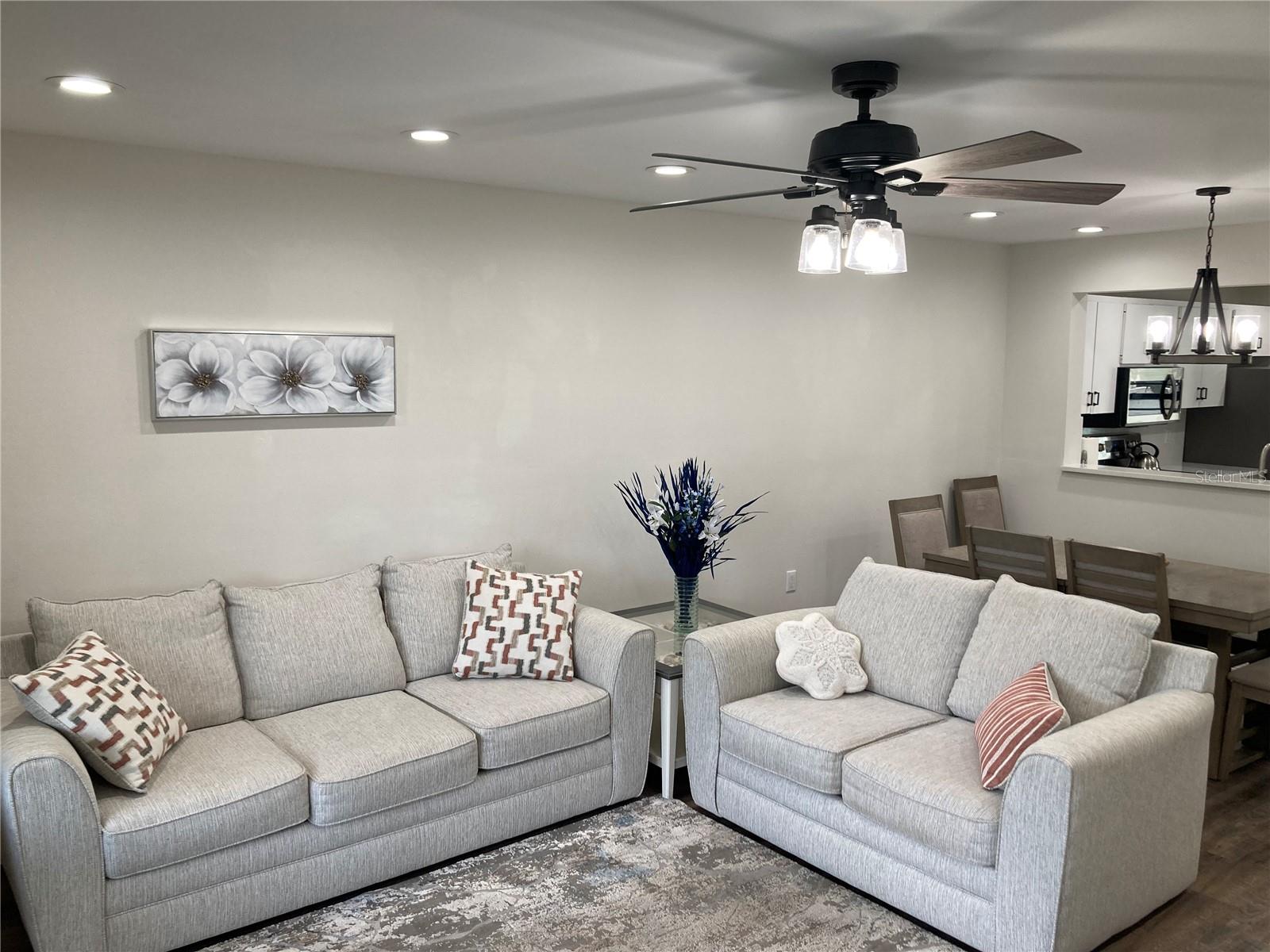 SPRING LAKES III - Residential