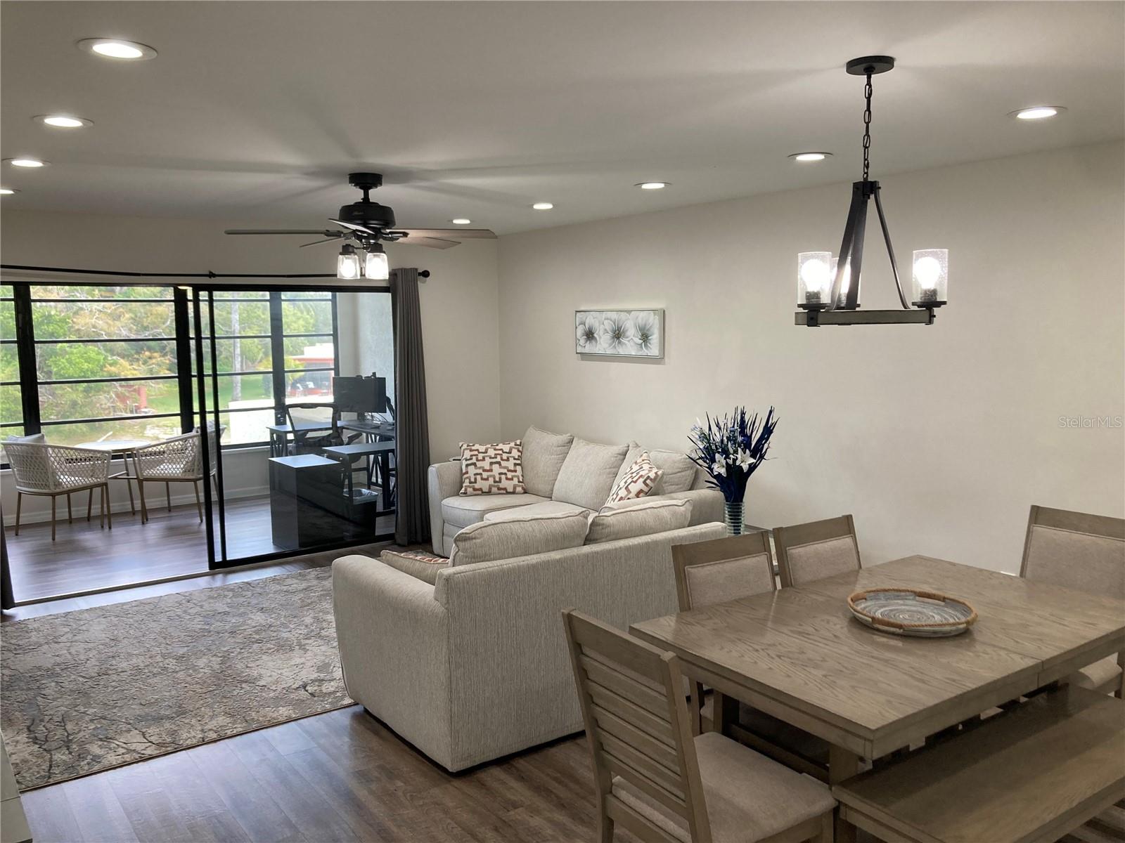 SPRING LAKES III - Residential