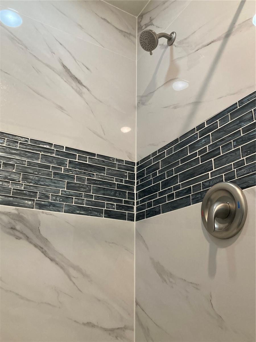 SPRING LAKES III - Residential