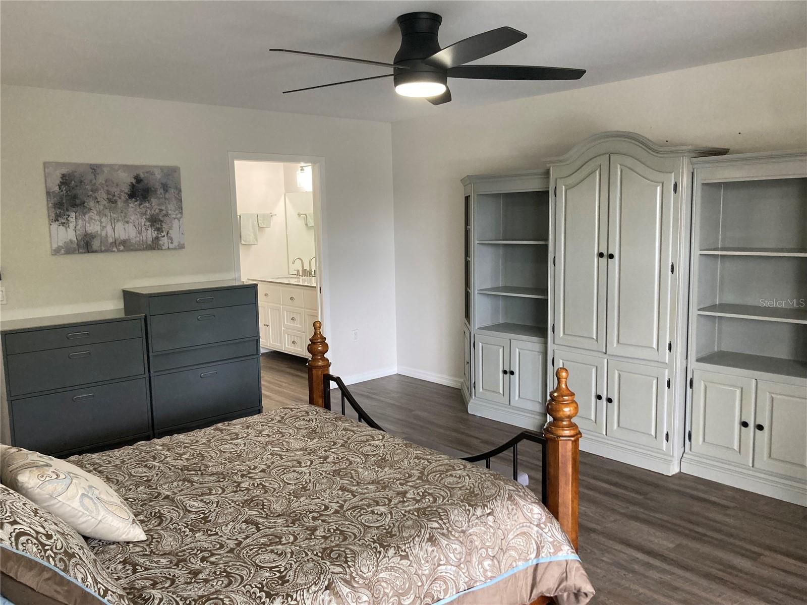 SPRING LAKES III - Residential