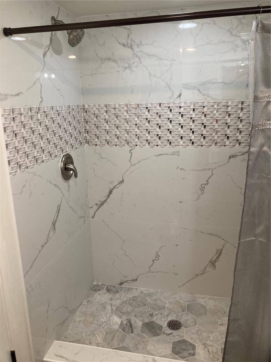 SPRING LAKES III - Residential