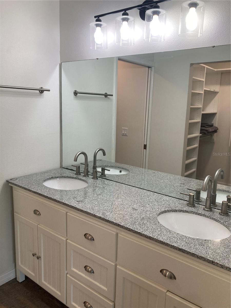 SPRING LAKES III - Residential