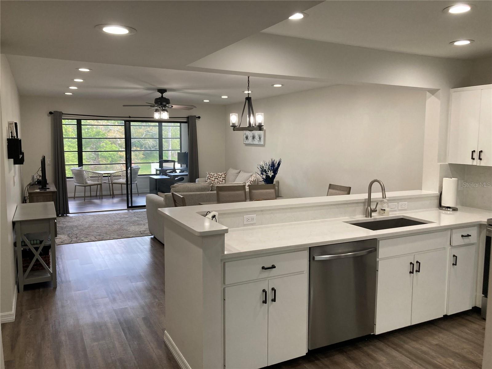 619 SPRING LAKES BOULEVARD 619, BRADENTON, FL, 34210 4 619 SPRING LAKES BOULEVARD 619