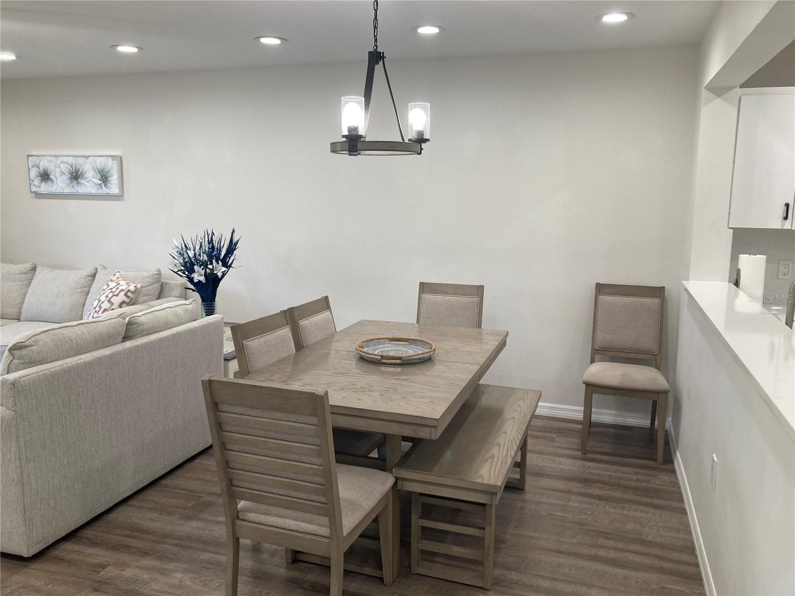 SPRING LAKES III - Residential