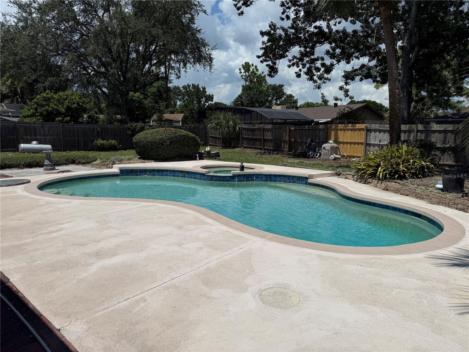 6262 SILVER GLEN COURT