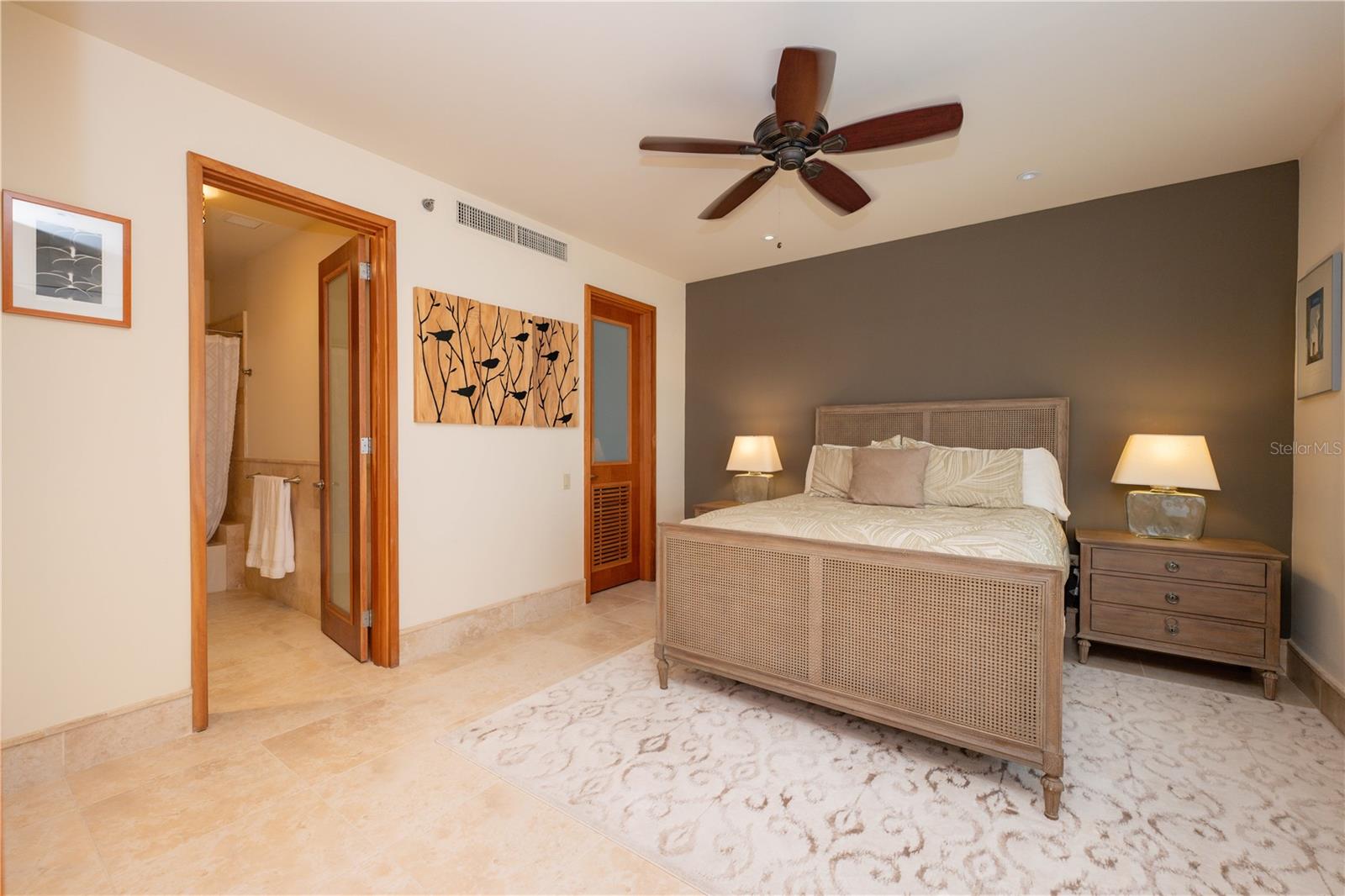 2407 PLANTATION RESIDENCES