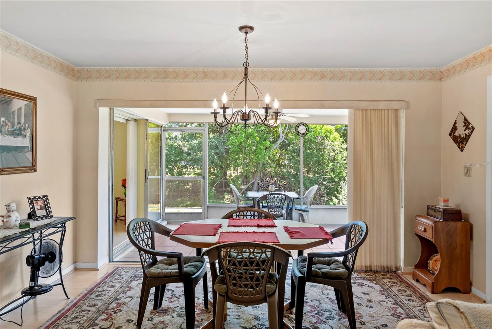 IMPERIAL PARK - Residential