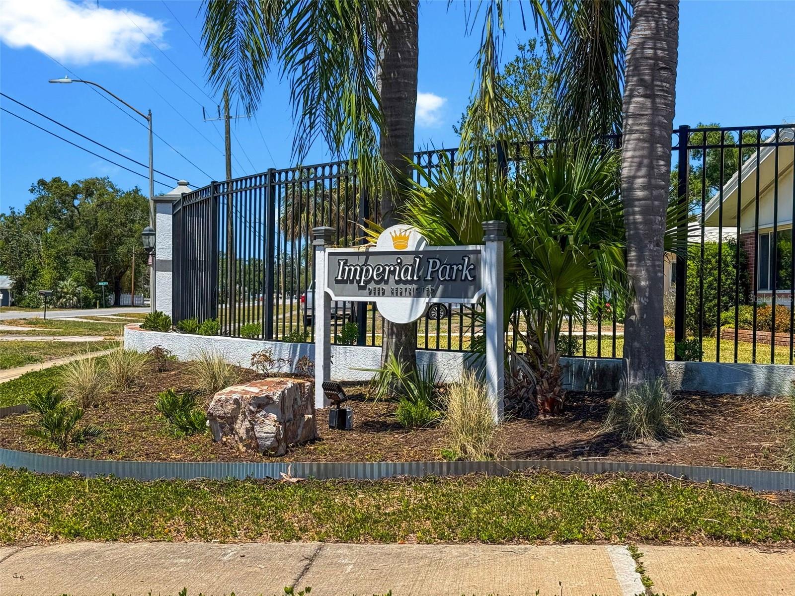 IMPERIAL PARK - Residential