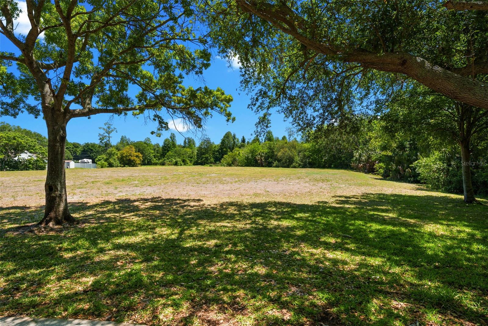 IMPERIAL PARK - Residential