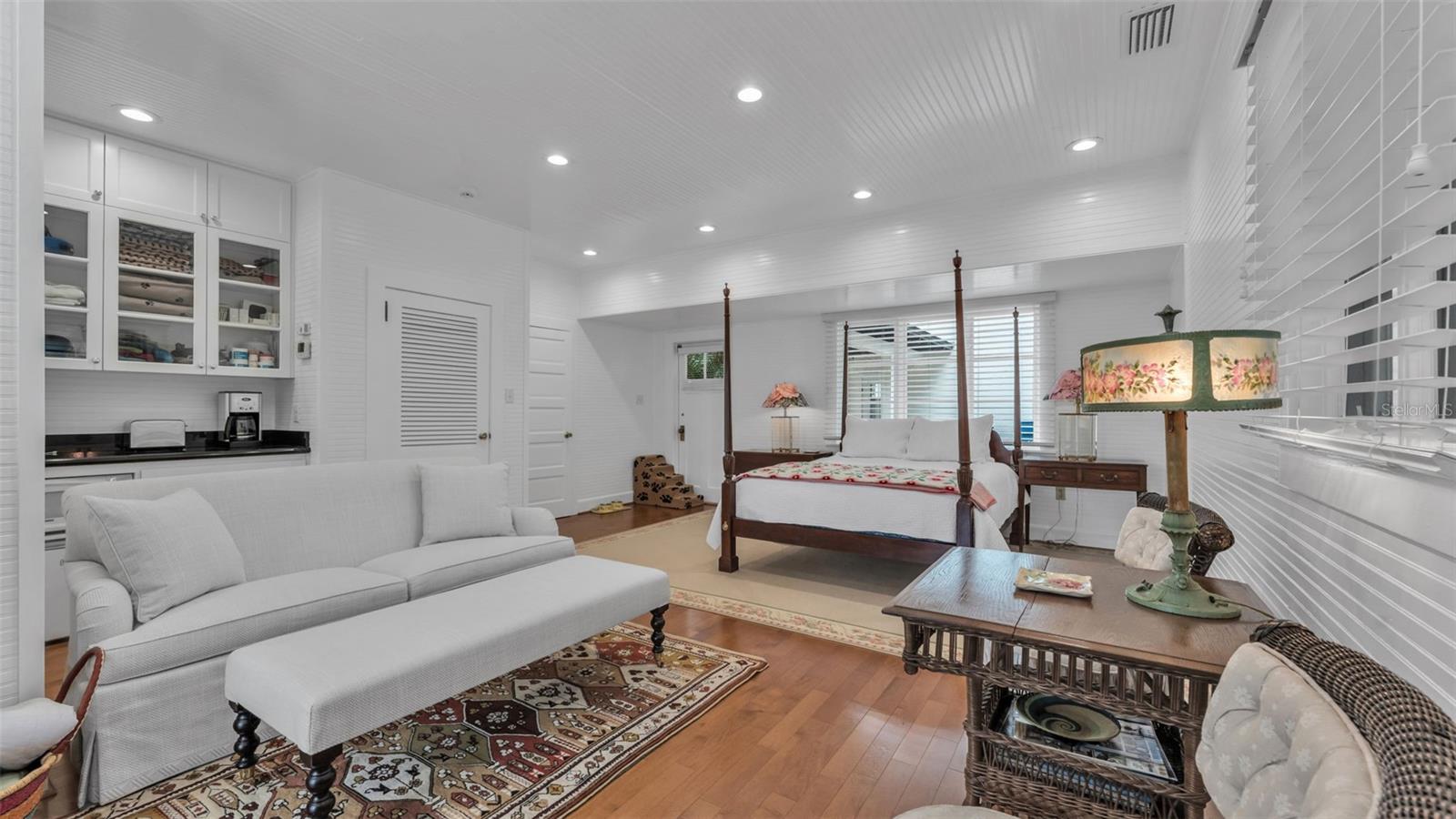 MOUNTAIN LAKE UNREC - Residential