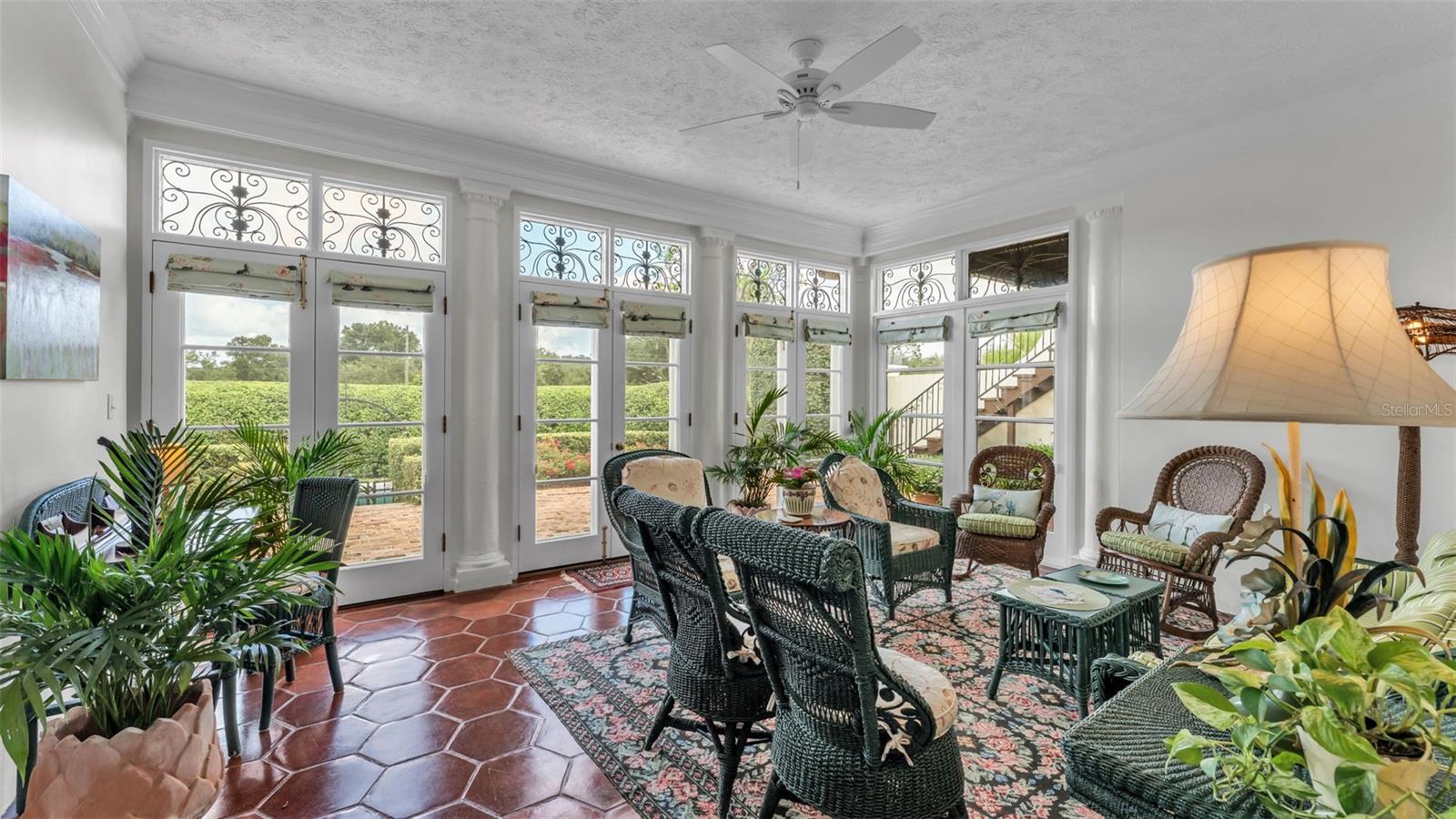 2300 N SCENIC HIGHWAY 61