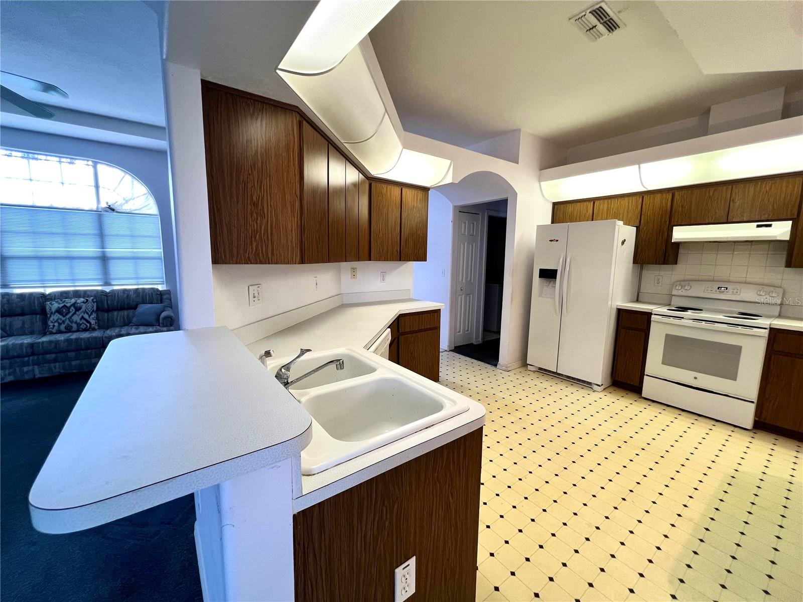 ROYAL HIGHLANDS - Residential