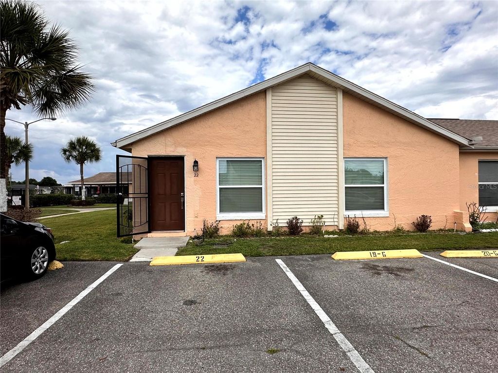 Photo of 22 W Country Cove Way, Kissimmee, FL 34743 (MLS # S5150279)