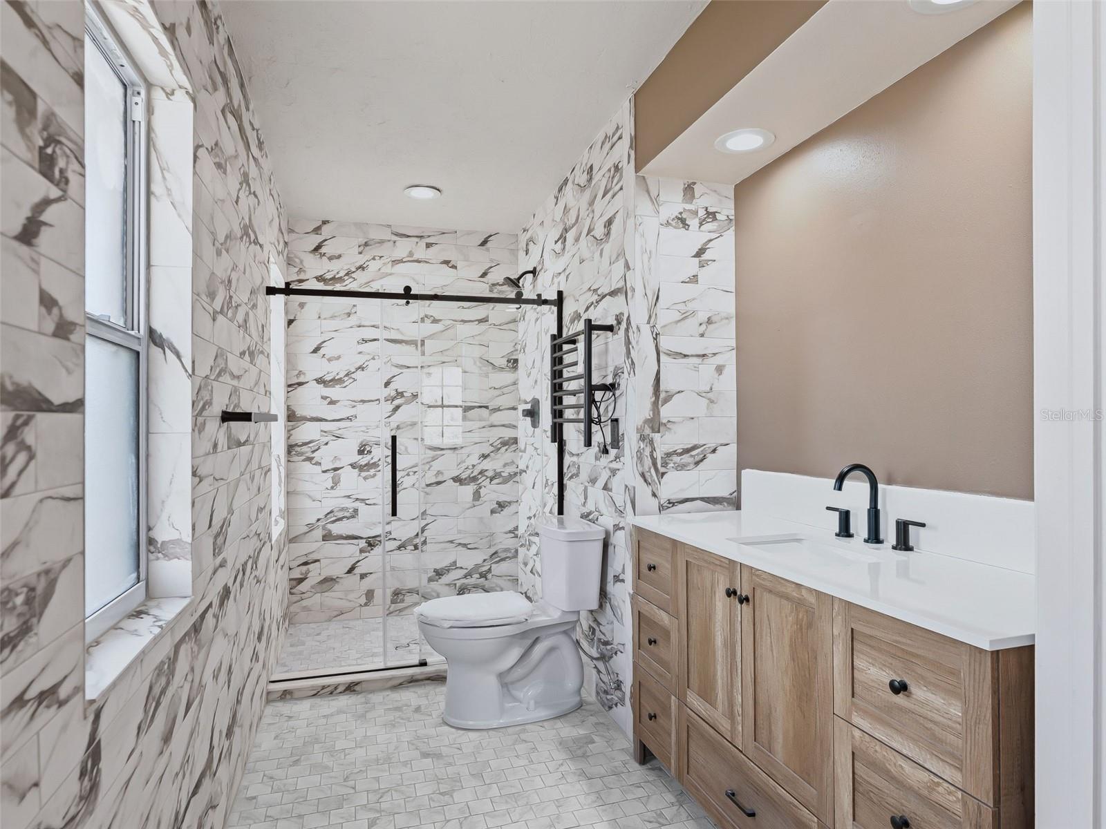 JOHNSON WALLACE E JR - Residential