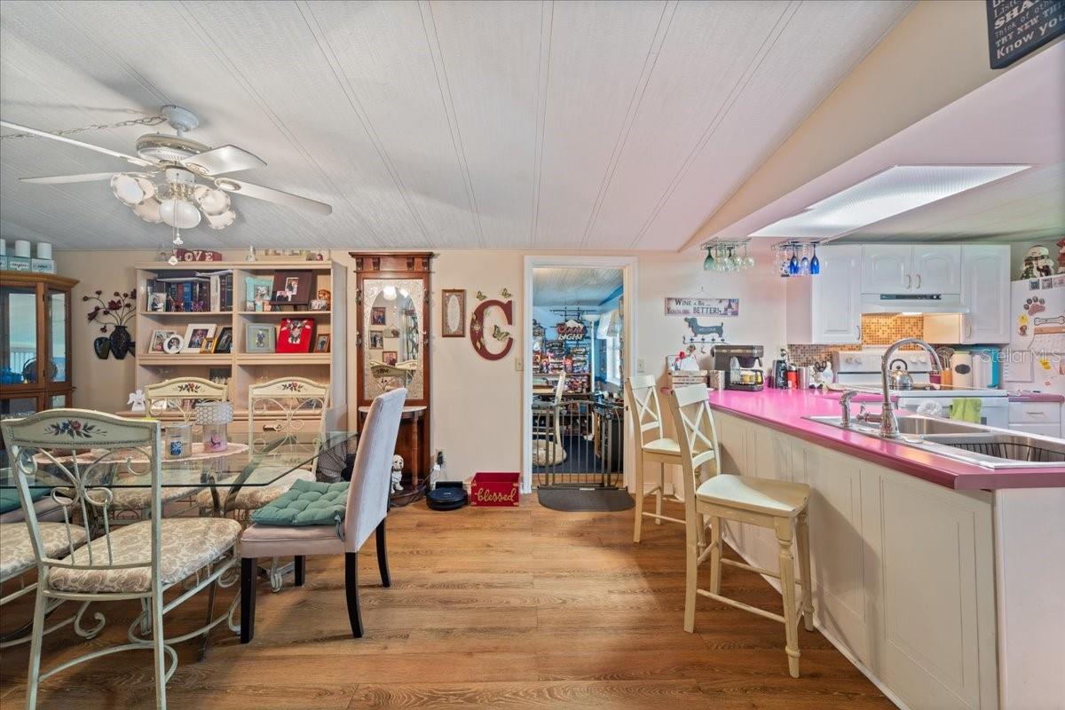 PINECREST - Residential