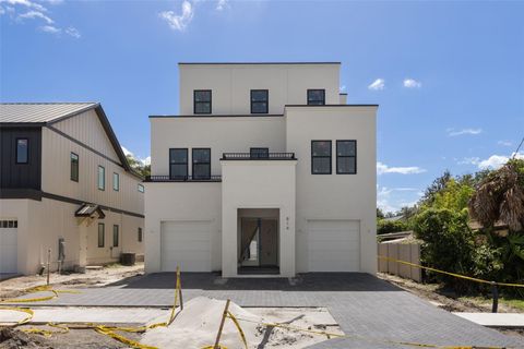 Photo of 814 W Braddock Street, Tampa, FL 33603 (MLS # TB8439696)